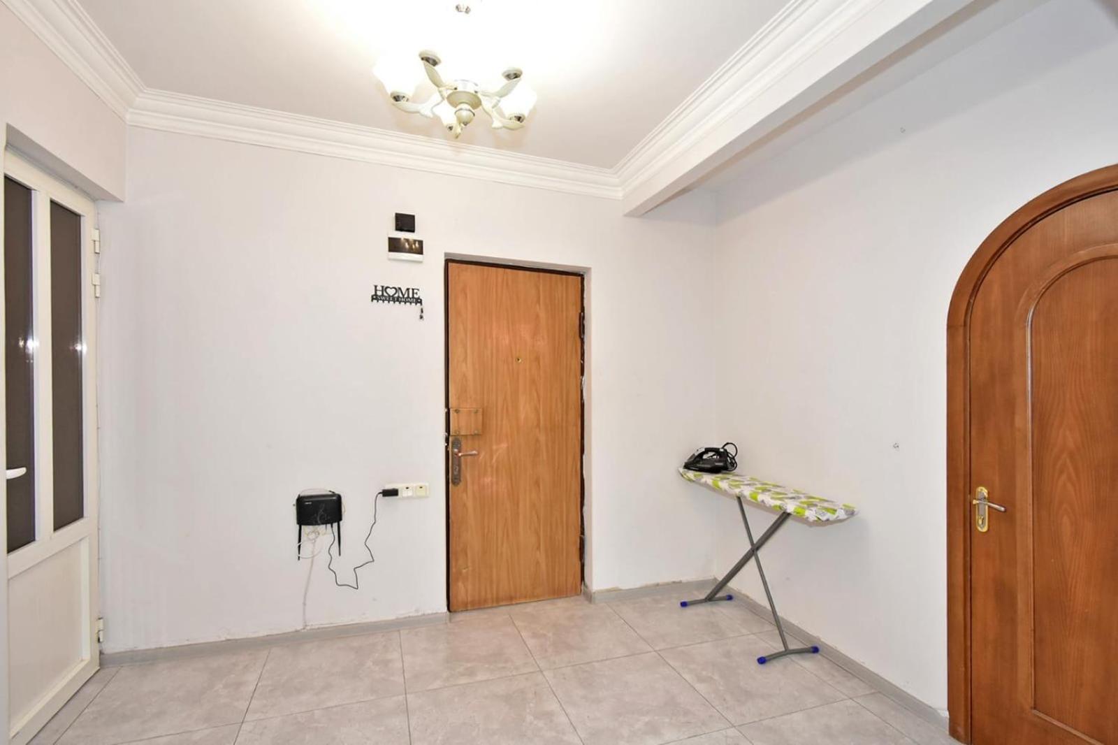 Luxury Spacious Apartment On Saryan Street.Centre Yerevan Ngoại thất bức ảnh